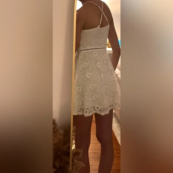 🆕Abercrombie&Fitch white dress - Picture 4 of 6